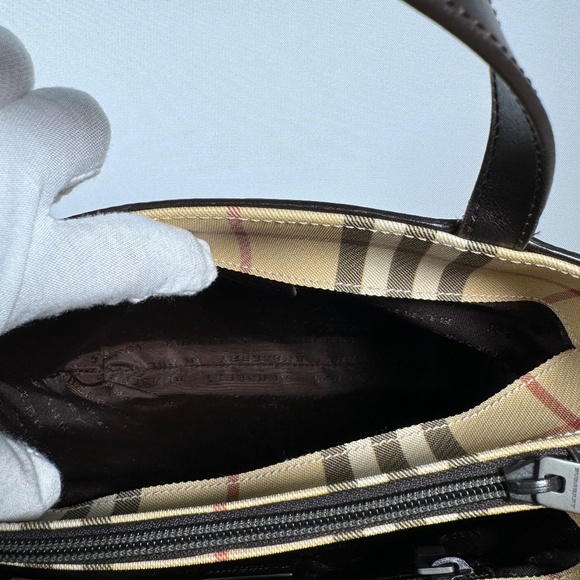 Burberry London Nova Check Vintage Handbag - Picture 9 of 12